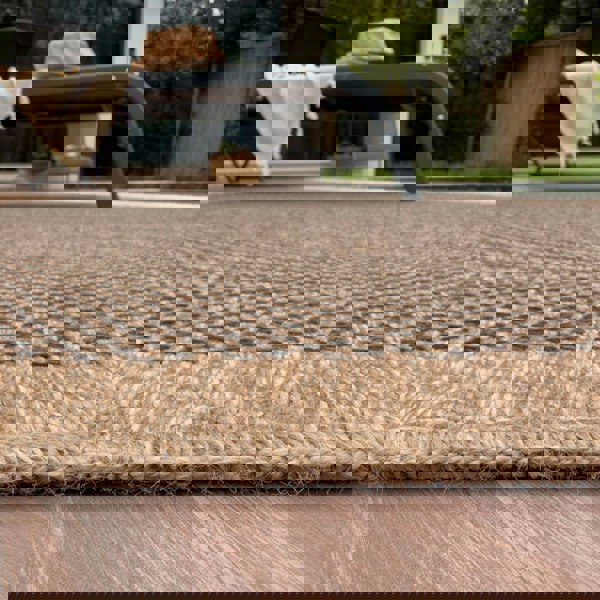 Nature Outdoor Rug dark grey easy to maintain and water-resistant