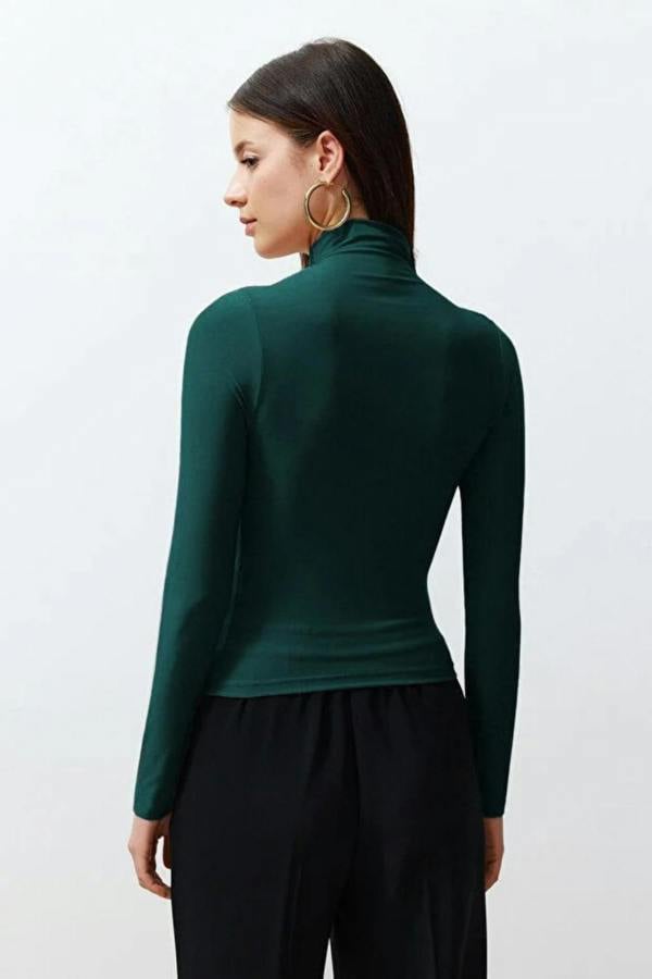 Hoxton Gal Ruched Square-Neck Fitted Stretch Knit Blouse
