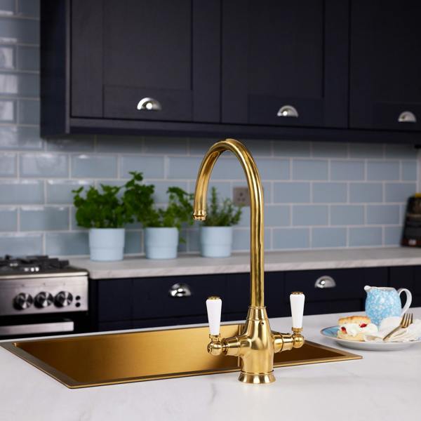 Flode Halden | Dual Lever Kitchen Sink Mixer Tap with Swivel Spout | Polished Brass Finish