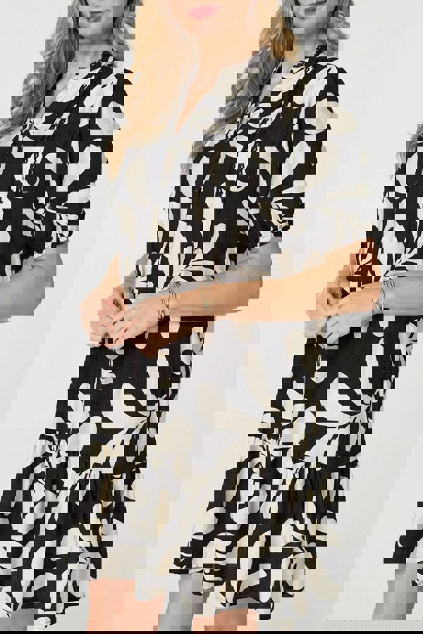 Black | Printed 1/2 Sleeve Tiered Short Dress
