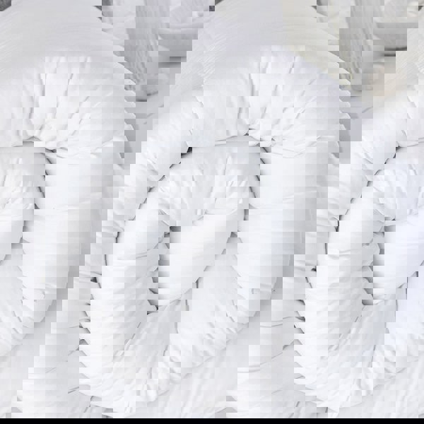 Snug City Microfibre Soft Like Down Duvet + 2 Pillows Non Allergenic Hollow Filling