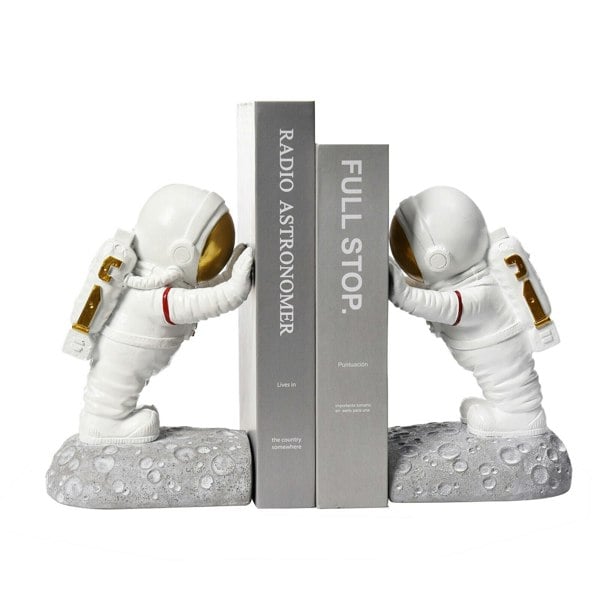 Maison des Cadeaux Pushing Astronaut Decorative Bookends