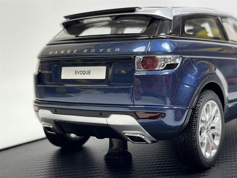 Century Dragon Range Rover Evoque 2011 Baltic Blue 1:18 Scale Century Dragon LRDCAREBB118