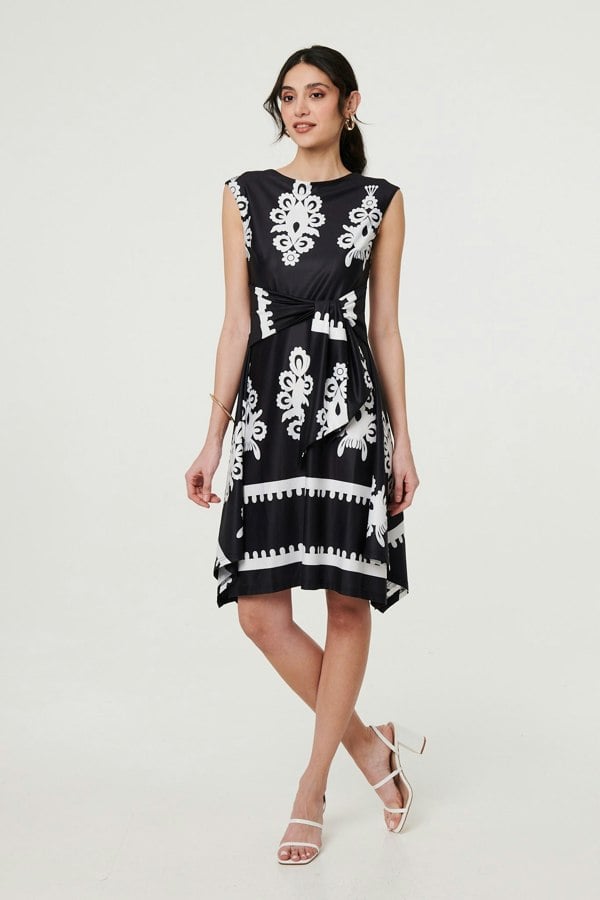 Black And White | Ikat Print Tie Front Knee Length Dress
