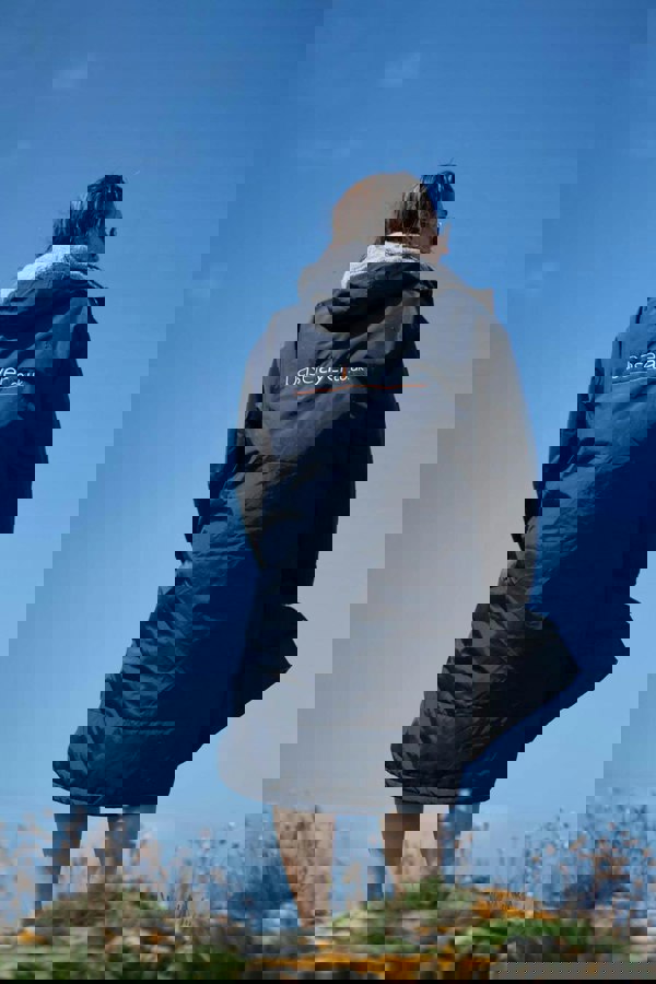 Kids' Xero Degrees Insulated ¾ Length Changing Robe {XO-CH911Y}