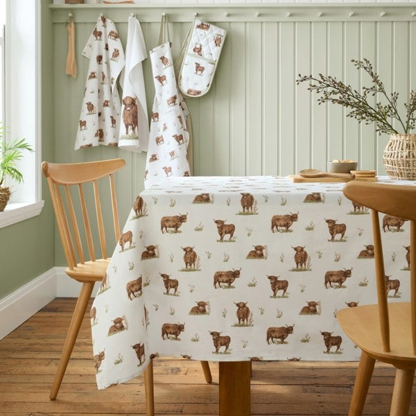 Catherine Lansfield Angus Highland Cow Cotton Table Cloth Natural