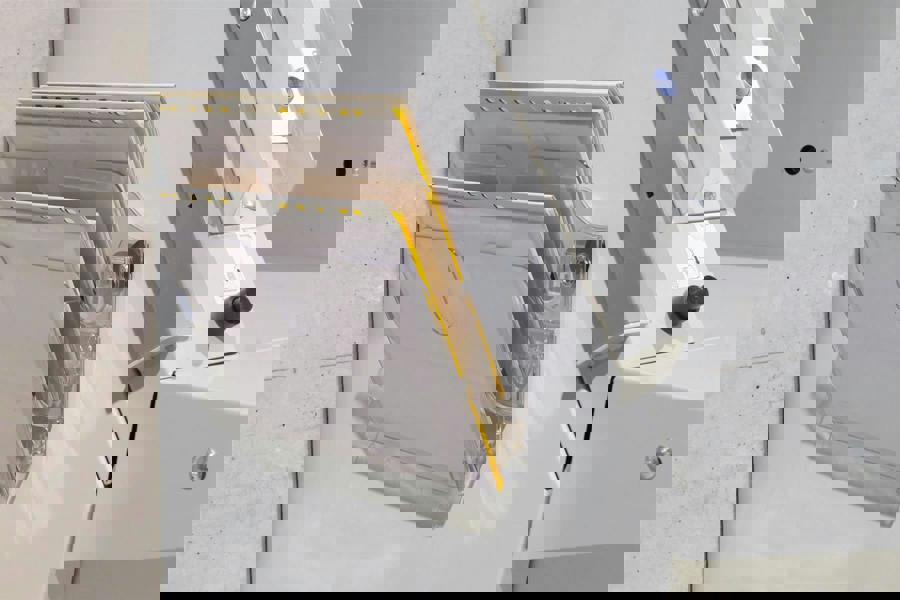 Durable A4 Magnetic Literature Holder | Dual Wall Display | FLEXIPLUS | Clear