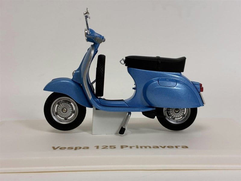 Norev Vespa 125 Primavera Blue Metallic 1:18 Scale Norev 182100