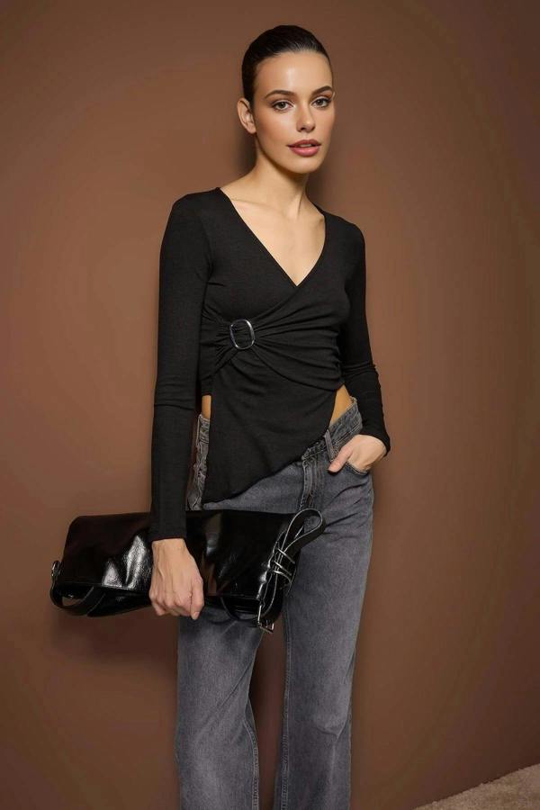 WOVCOR Asymmetrical Fitted Knit Blouse with Accessory Detail