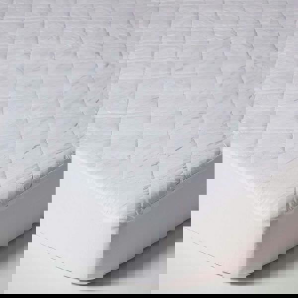 HOMESCAPES Anti Allergy Mattress Protector
