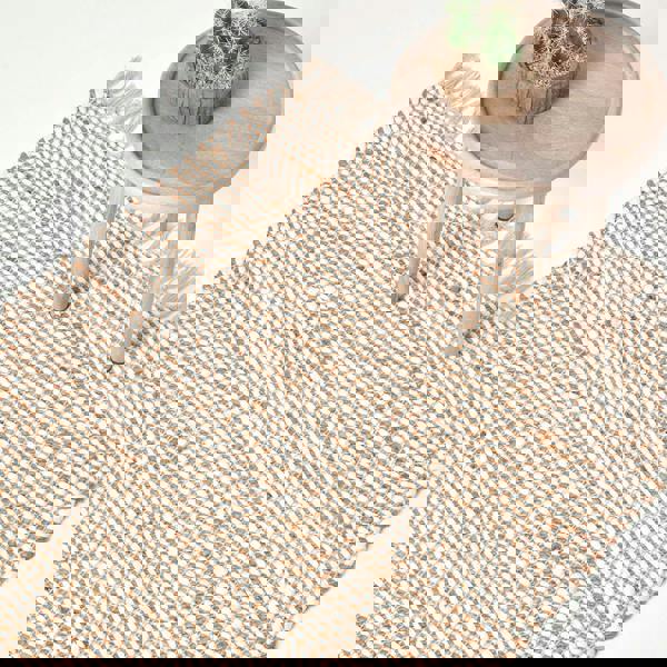 HOMESCAPES Horizon Neutral Chevron Hemp Chindi Rug