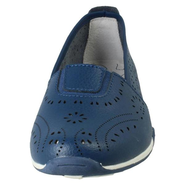 Down to Earth Ladies Down To Earth Punch Detail Casual Shoes F80578
