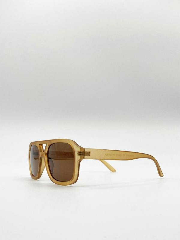 70's Navigator Sunglasses In Matte Sand - svnx