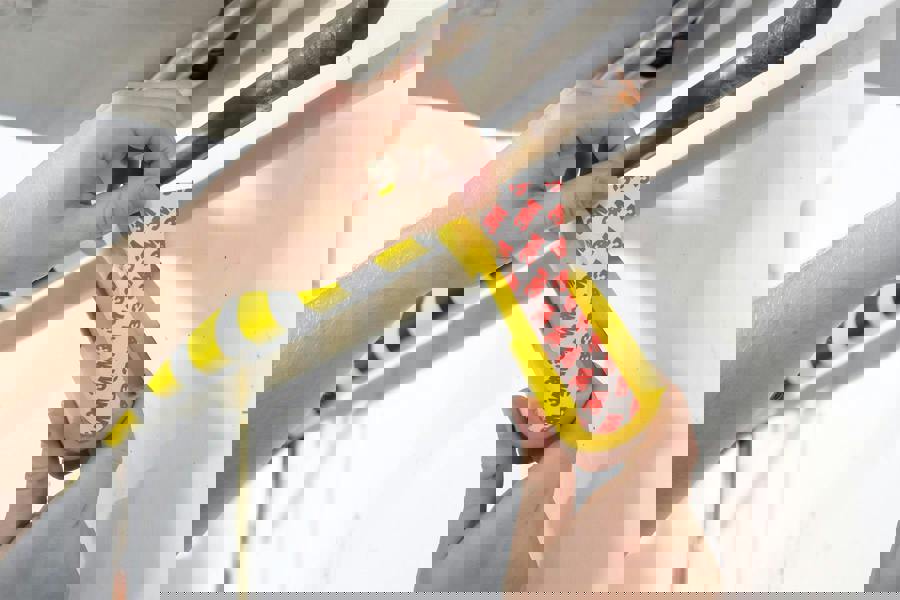 Durable Adhesive Warning Pipe Impact Protection Profiles P30 | 1 Metre | 5 Pack