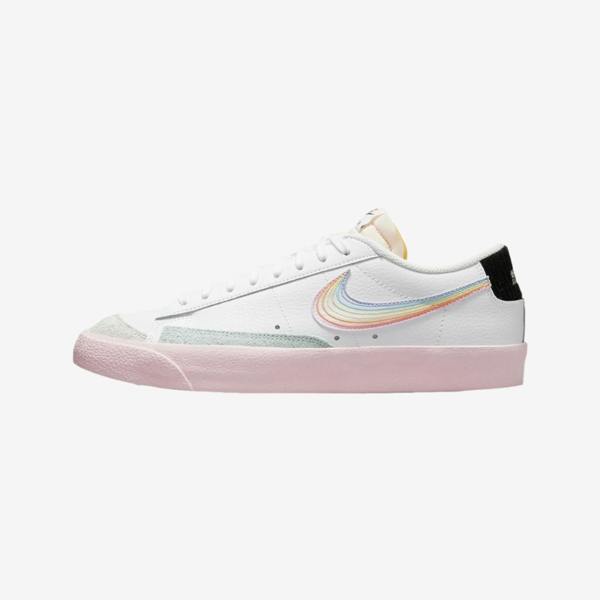 Nike DD3034-100 'Be True' Sneakers   in  White