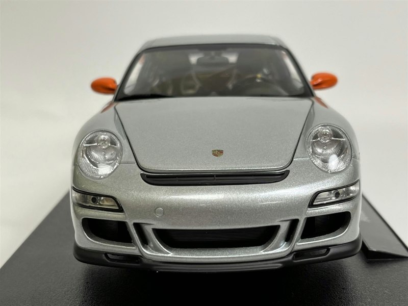 Welly 2007 Porsche 911 997 GT3 RS Silver 1:18 Scale Welly 18015s