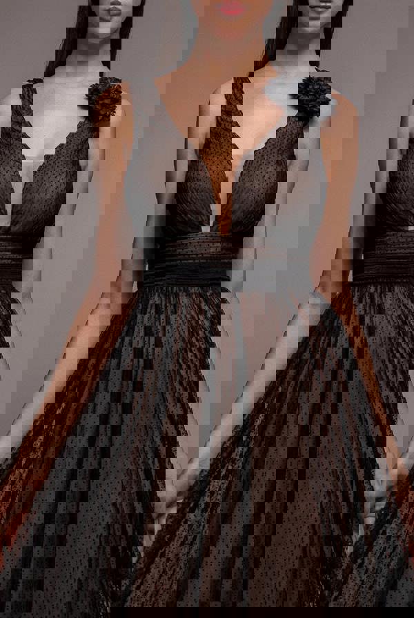 Sleeveless Pleated Dobby Mesh Corsage Maxi Dress - Black DR4294