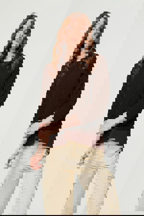 Brown | Contrast Hem Relaxed 3/4 Sleeve Jumper : Model is 5'9"/175 cm and wears UK8/EU36/US4/AUS8
