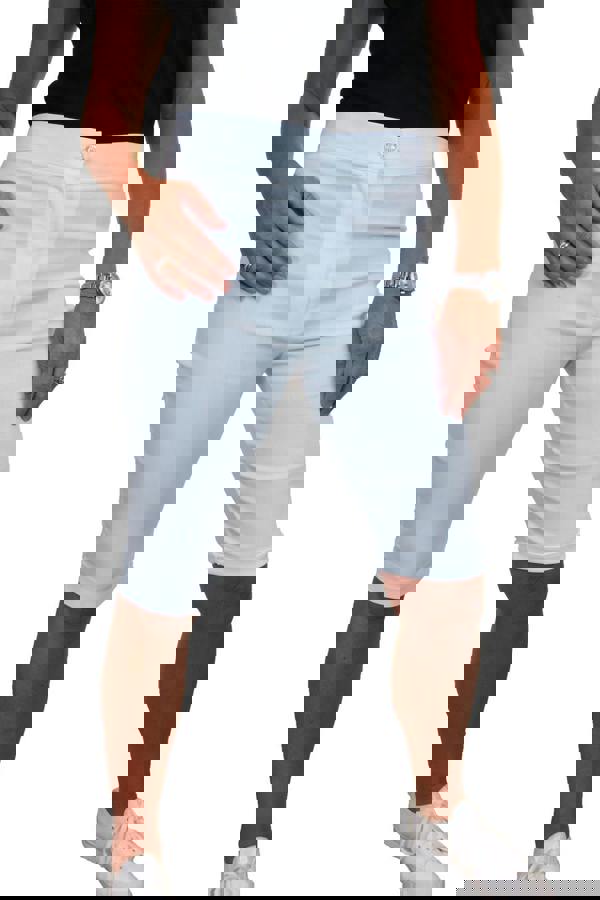 Paulo Due Women's Casual Stretch Knee Length Shorts