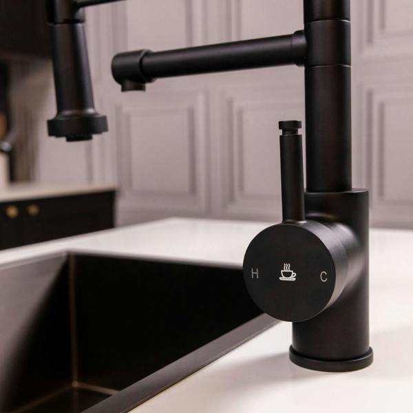 Flode böjig | Multiuse Style 3 in 1 Instant Boiling Tap with Flexi Spray | Matt Black Finish