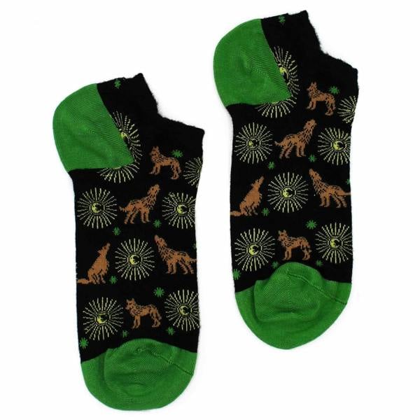 Low-cut bamboo socks with black base, green cuffs, and hop hare/dandelion pattern