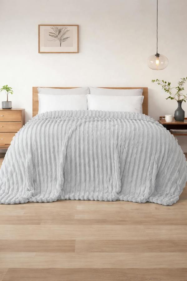 Dyzi Supersoft Ribbed Fleece Throw Blanket for Couch & Bed – Cozy Jacquard Home Blanket