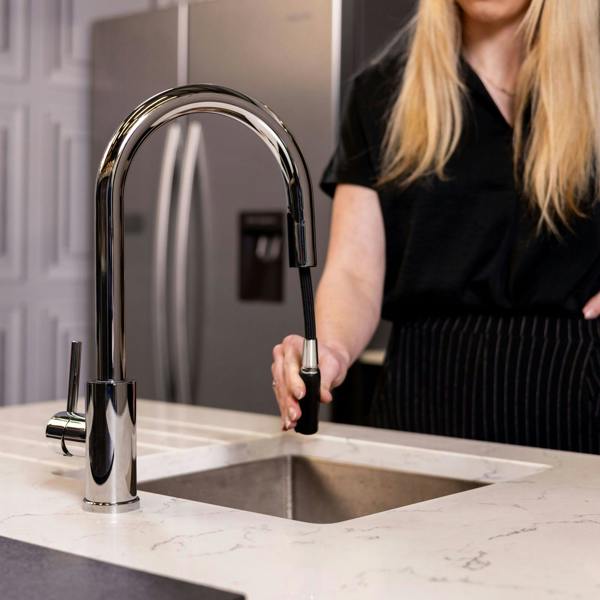 Flode Dölja | Kitchen Mixer Tap | Concealed Pull Out Hose and Spray Head | Chrome