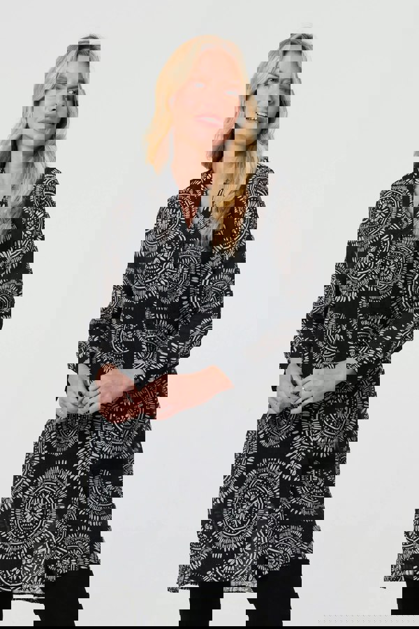 Black | Abstract Sheer Relaxed Longline Blouse
