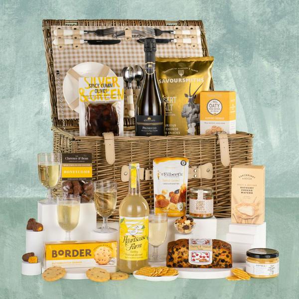 The Perfect Picnic Hamper