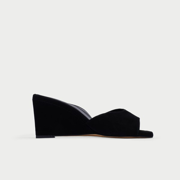 Calla Clare Shoes - Black Suede