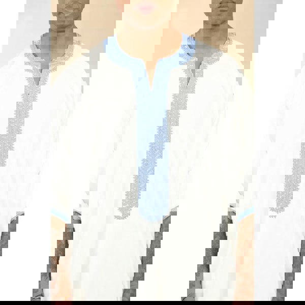 GG002_thobe_White-Blue_54, GG002_thobe_White-Blue_56, GG002_thobe_White-Blue_58, GG002_thobe_White-Blue_60, GG002_thobe_White-Blue_62