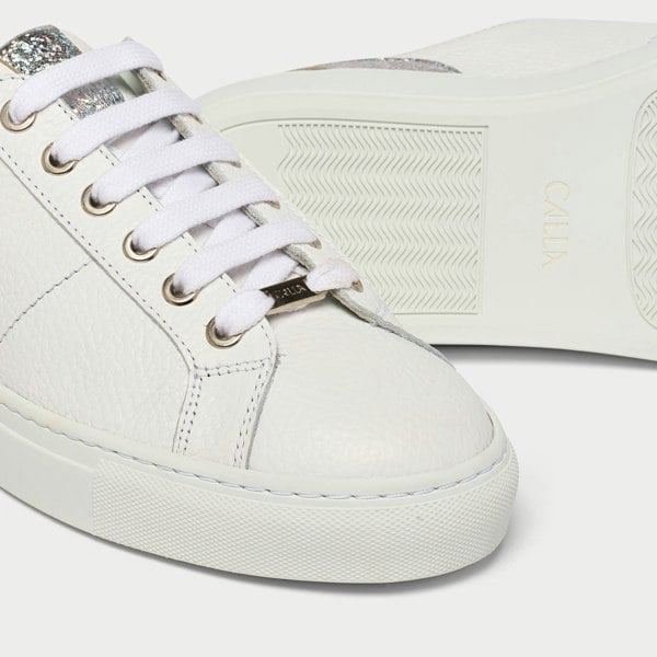 Luna white leather shoes tip view