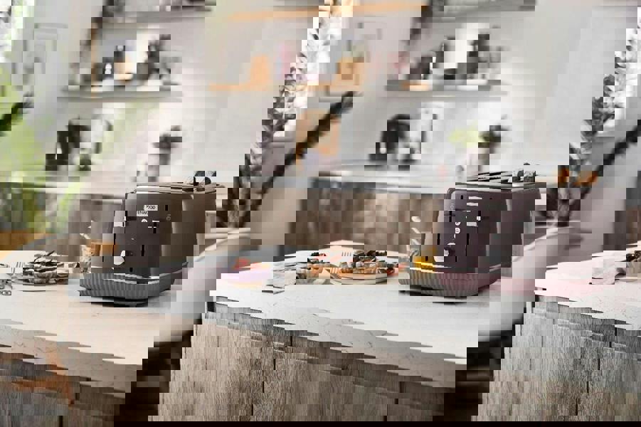 Kenwood Elegancy TFP10.A0PU 4 Slice Toaster 1800W Mulberry Purple