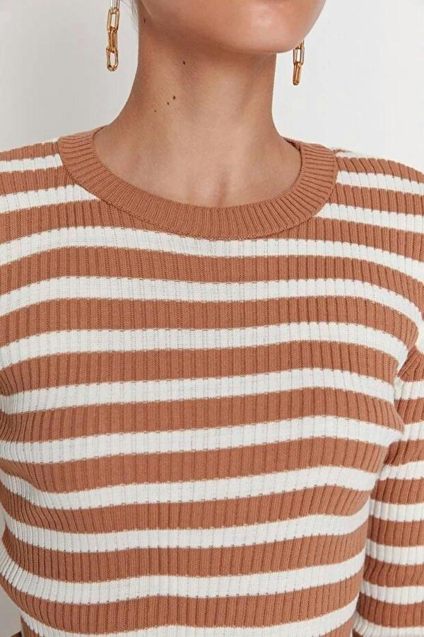 WOVCOR Basic Striped Knit Sweater