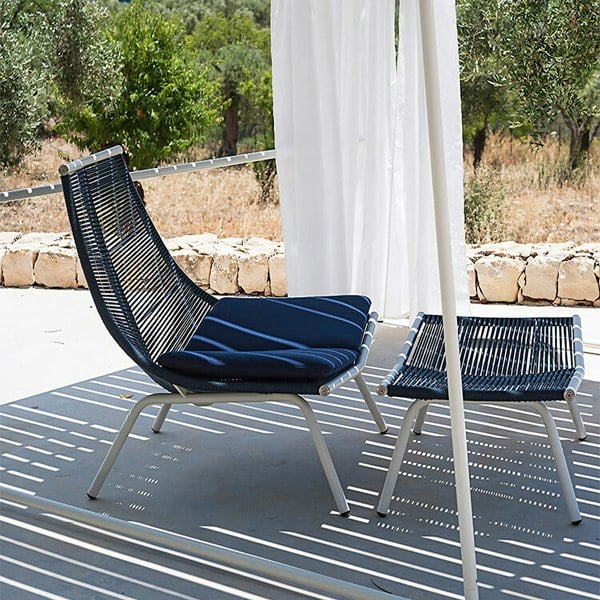 Weilai Concept Iqbal Outdoor Lounge Chair With Footstool