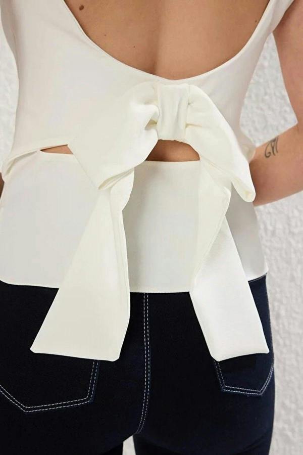 WOVCOR Woven Blouse with Fitted Straps and Back Bow Detail
