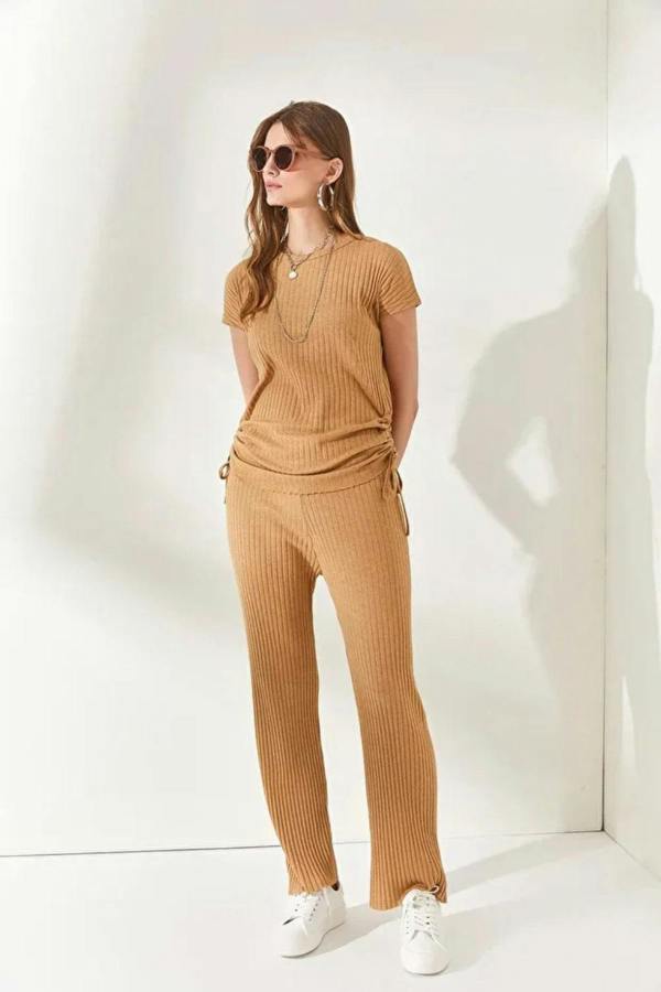 Hoxton Gal 2-Piece Set – Side-Ruched Blouse and Palazzo Pants