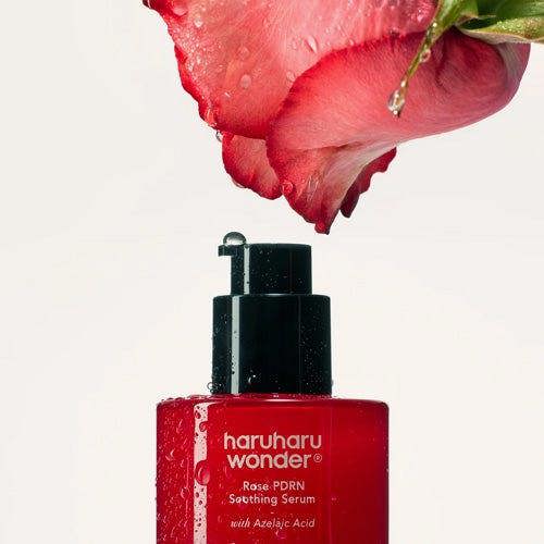 Lightweight, refreshing, and non-sticky serum texture by Haruharu Wonder that absorbs quickly to leave skin feeling soft, hydrated, and calm at Atelier De Glow UK.