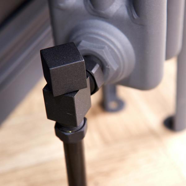 Flode Angled Square Manual Radiator Valve Pack | 15mm x 1/2″ | Matt Black