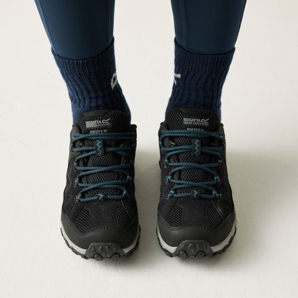 Regatta Womens Edgepoint IV Low Walking Shoes - Black/Storm Blue