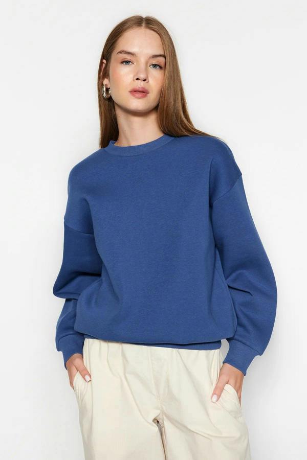 Hoxton Gal Thick Fleece-Lined Regular Fit Crew Neck Basic Knit Sweatshirt
