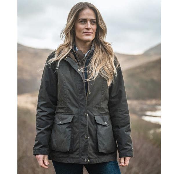 Lady wearing the Hoggs of Fife Caledonia wax jacket on the hills 
