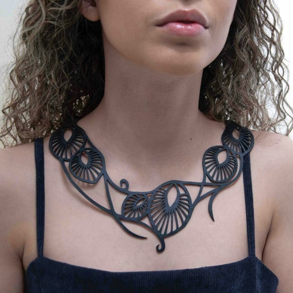 Paguro Leaf Art Nouveau Inner Tube Necklace