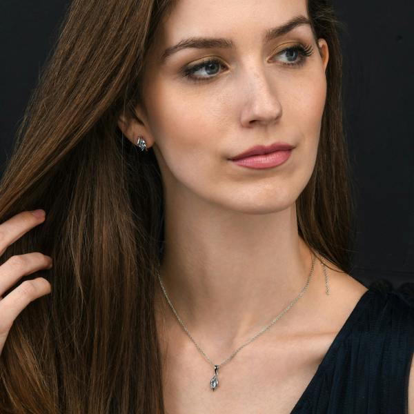 namana 925 Sterling Silver Blue Topaz Marquise Pendant Necklace