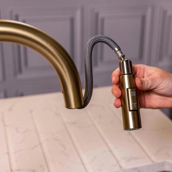 Flode Runda | Kitchen Sink Mixer with Pull out Spray | Brushed Brass | Square Head
