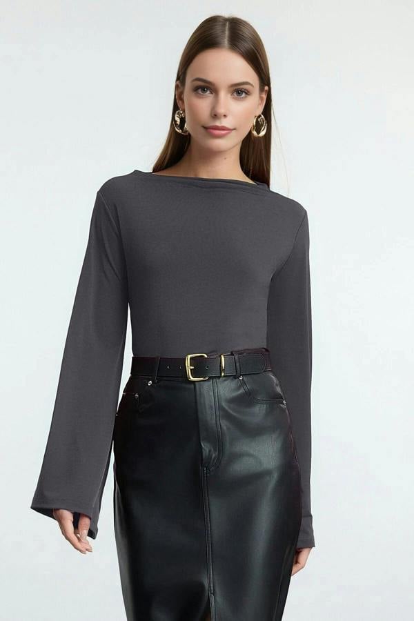 WOVCOR Relaxed Spanish Sleeve Flexible Knit Blouse
