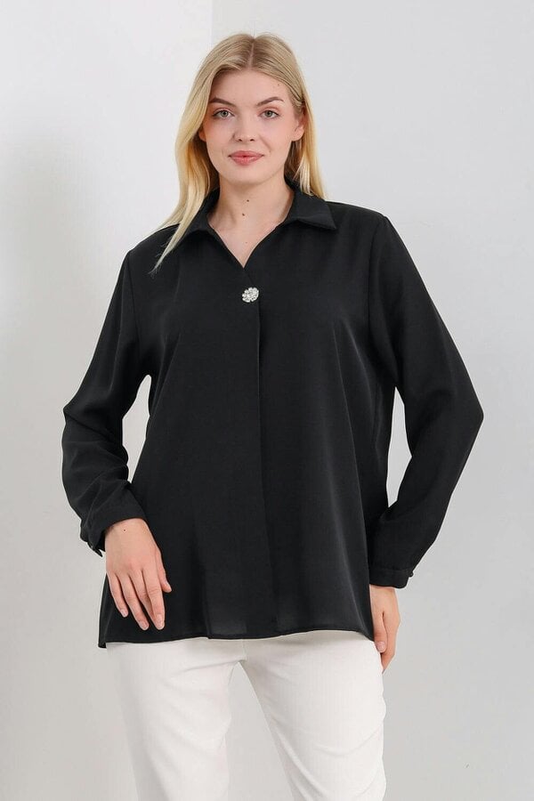 Hoxton Gal Oversized Long Sleeves Blouse with Brooch Details in Black