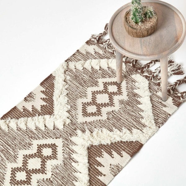 HOMESCAPES Lhasa Handwoven Brown and Cream Diamond Kilim Wool Rug