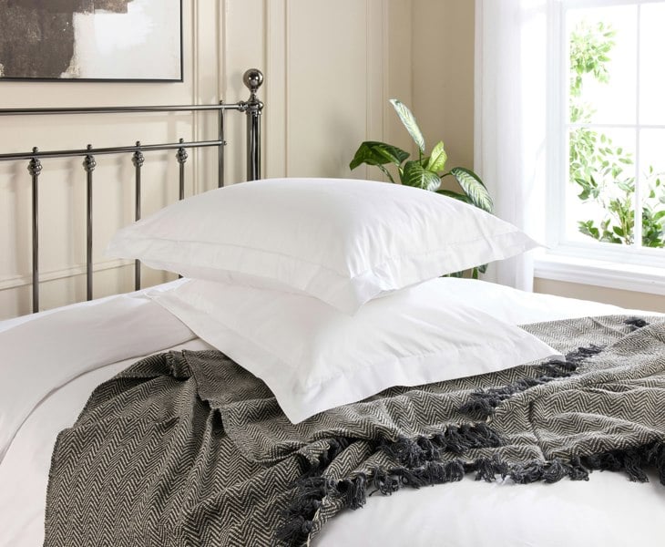 Hotel Pure Luxury 4 Star Oxford Pillowcase - Pair