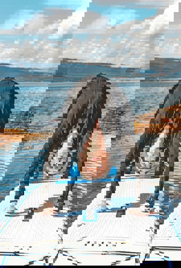 Aquaplanet SEEKER 10’8" Inflatable Paddle Board Package